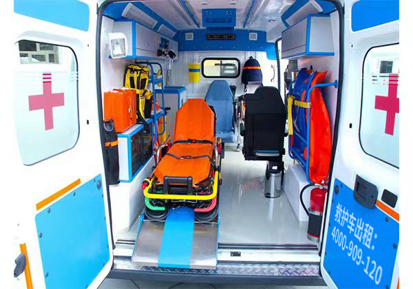 转诊路途顺畅？中心转运护送救护车中心转运护送救护车必备特质