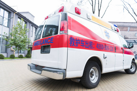 生病人陪同人员转诊，张掖市甘州成人救护车出租转运护送中心如何分辨？