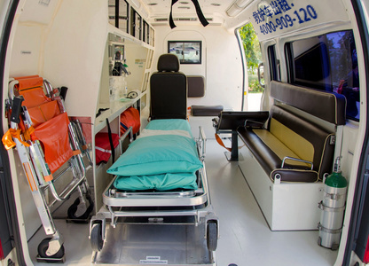 碌曲小型活动赛事救护车：生命尊贵，生命无忧！