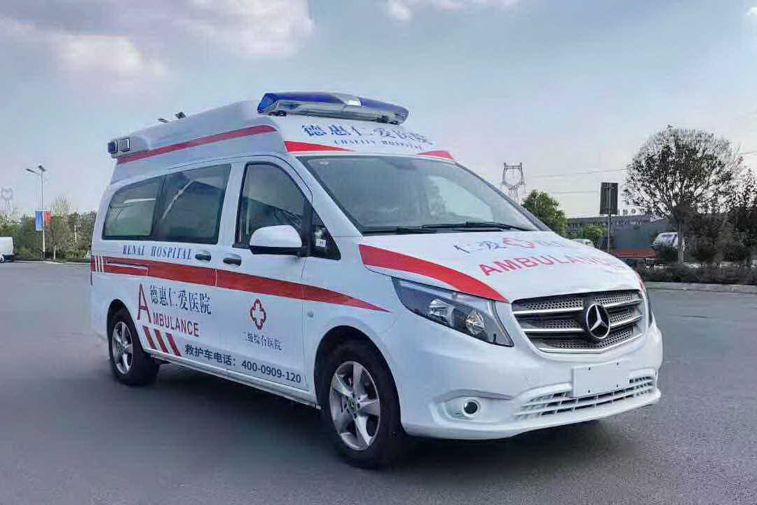 奔驰威霆高顶救护车(国六排放)